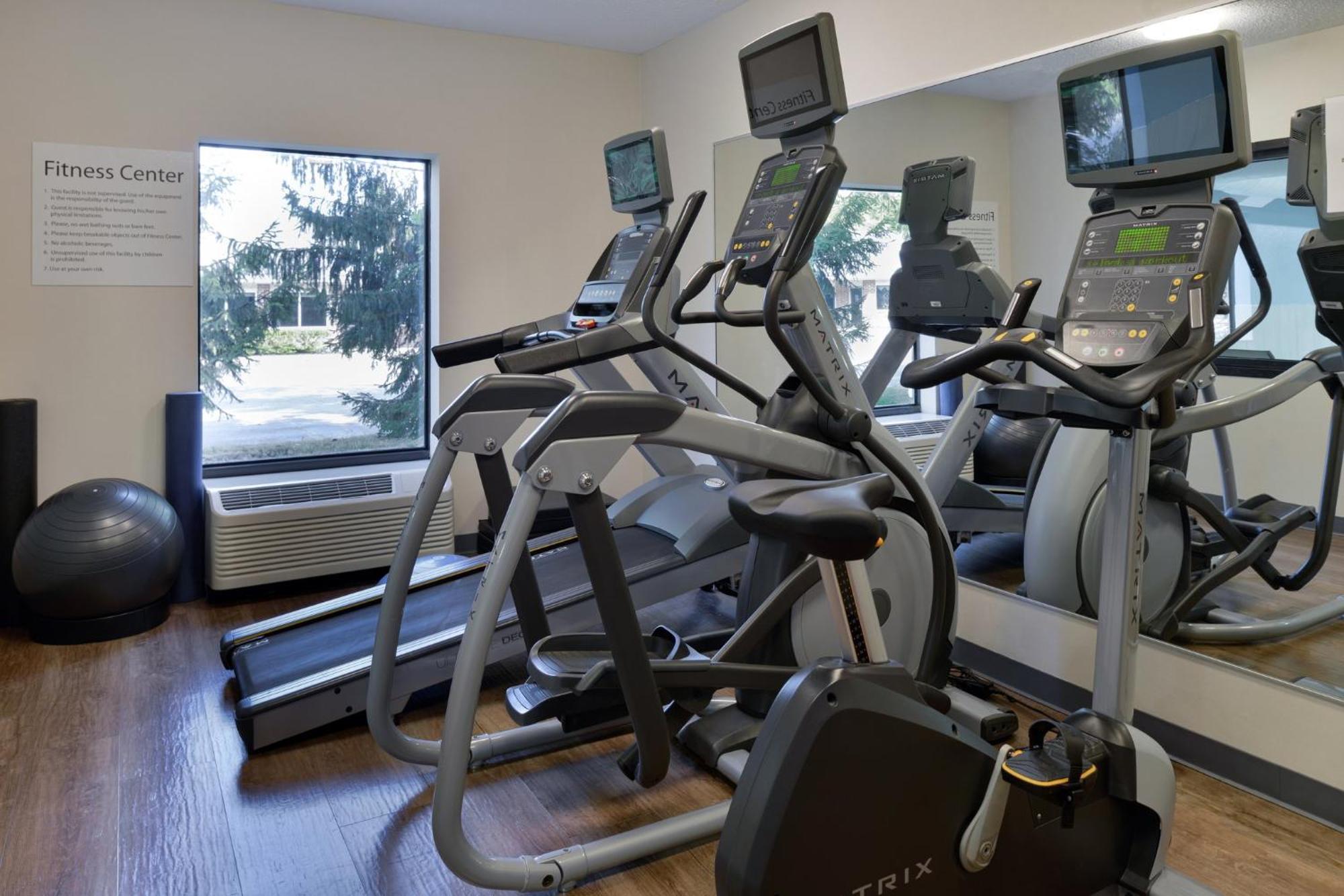 Holiday Inn Express Hotel And Suites Marysville By Ihg Buitenkant foto