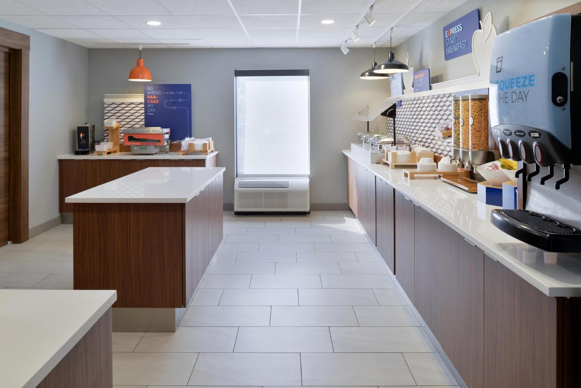 Holiday Inn Express Hotel And Suites Marysville By Ihg Buitenkant foto