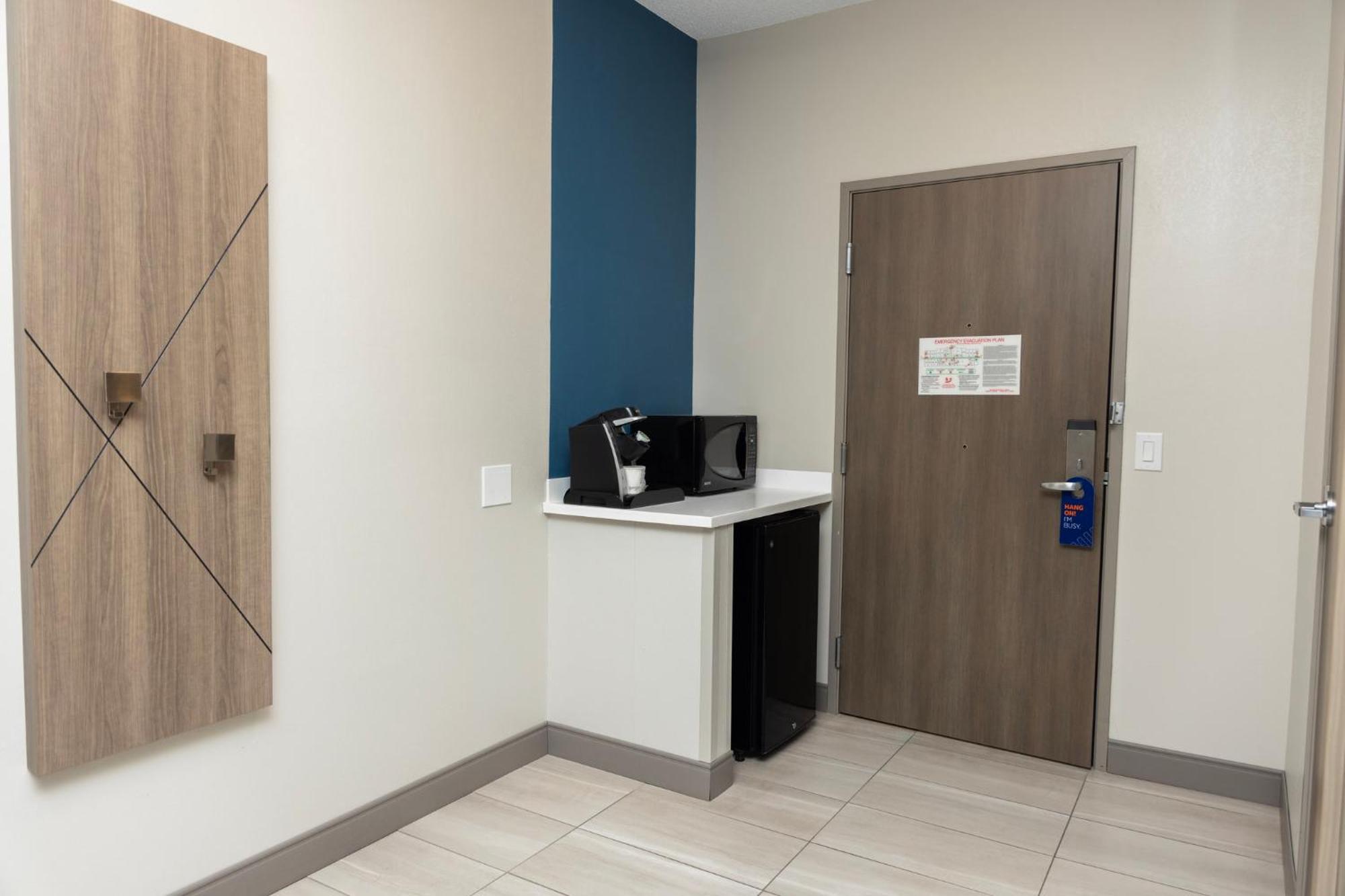 Holiday Inn Express Hotel And Suites Marysville By Ihg Buitenkant foto